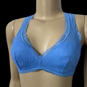 Victoria’s Secret lined lightly padded crochet lace bralette bra blue Xsmall